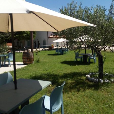 Agriturismo San Martino Foligno Exteriör bild