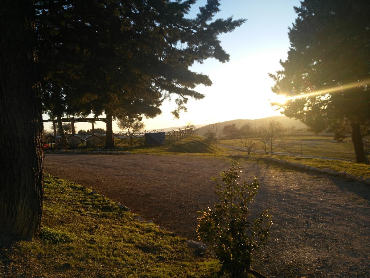 Agriturismo San Martino Foligno Exteriör bild